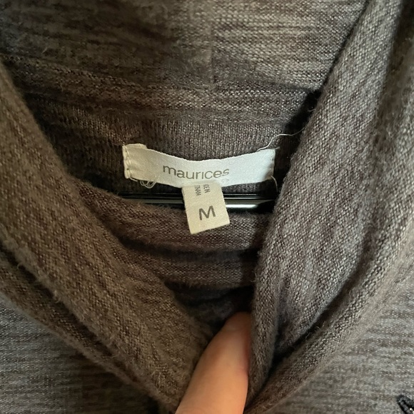 Maurice’s soft top - Picture 3 of 3